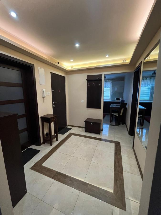 Luxury Apartaments Klimatyzacja 2 ラドム エクステリア 写真